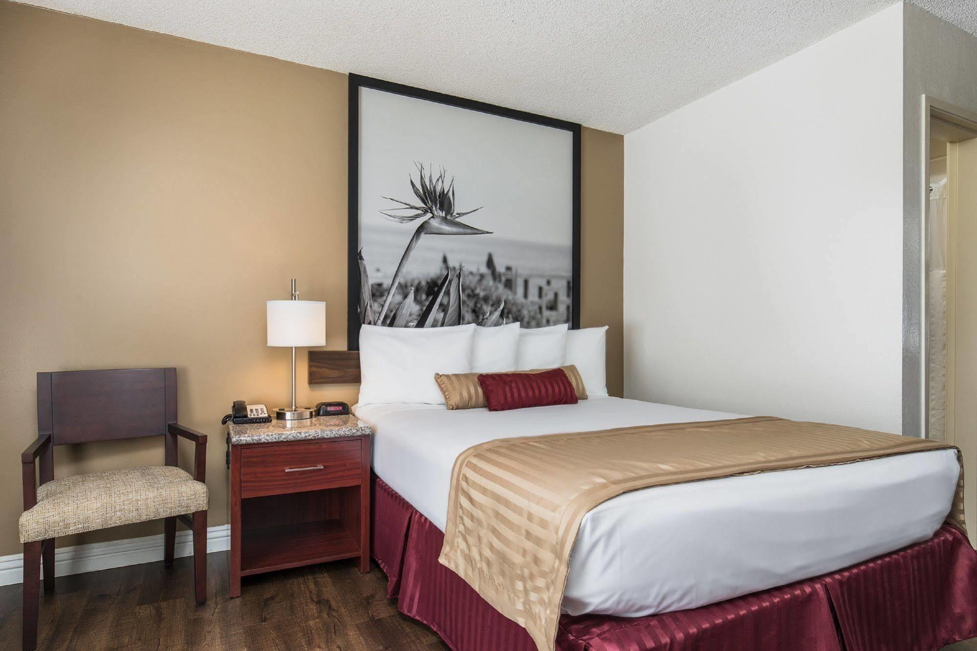 Kings Inn Anaheim At The Park & Convention Center Dış mekan fotoğraf